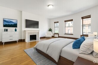 Building Photo - 302 W 107th St
