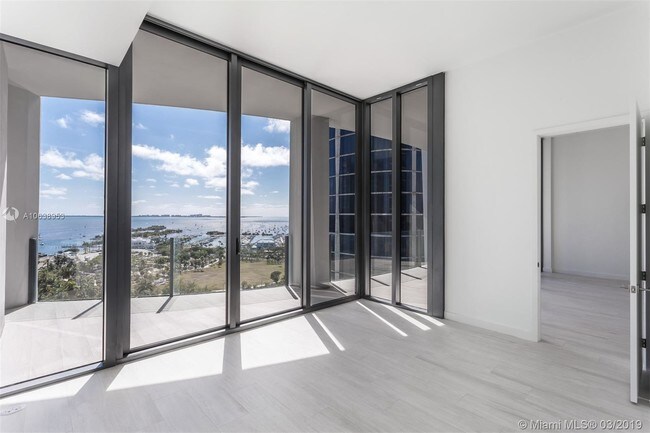 Foto del edificio - 2821 S Bayshore Dr