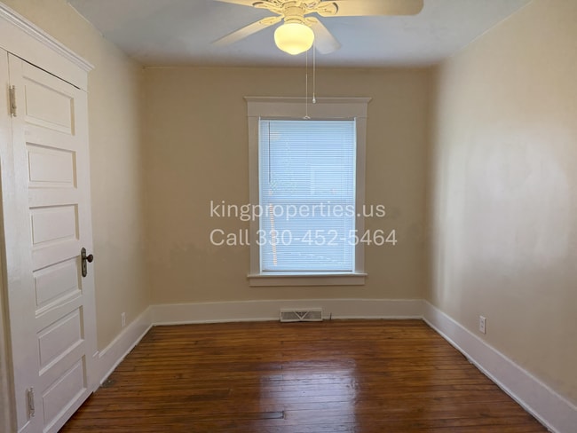 Building Photo - 713 Greenfield Ave SW