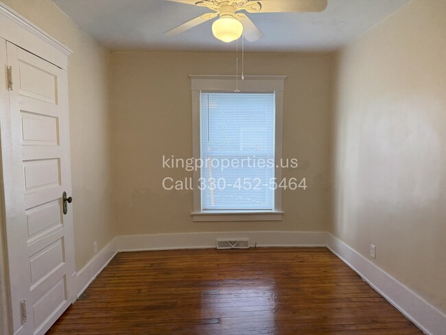 Foto del edificio - 713 Greenfield Ave SW
