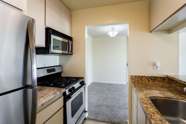 Foto del edificio - Executive Condo in Diamond Heights