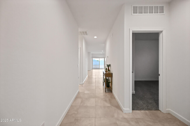 Foto del edificio - 38180 W Amalfi Ave