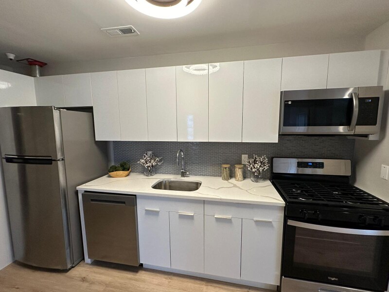 15 N American Dr Unit 097, Howell Township, NJ 07731 Room for Rent in