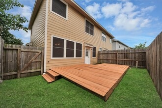 Building Photo - 16526 Cairngrove Ln