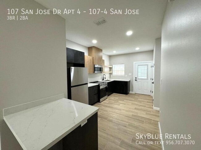 Foto del edificio - 107 San Jose Dr