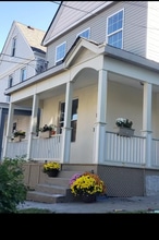 Building Photo - 807 Ridgeway Ave