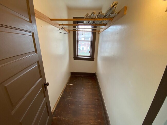 Building Photo - Single Family Home