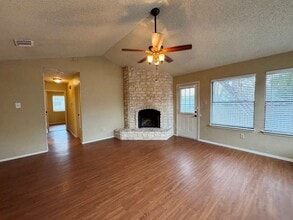 Building Photo - 1002 Great Britain Blvd