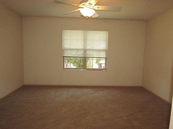 Building Photo - 1019 Willow Bluff Dr