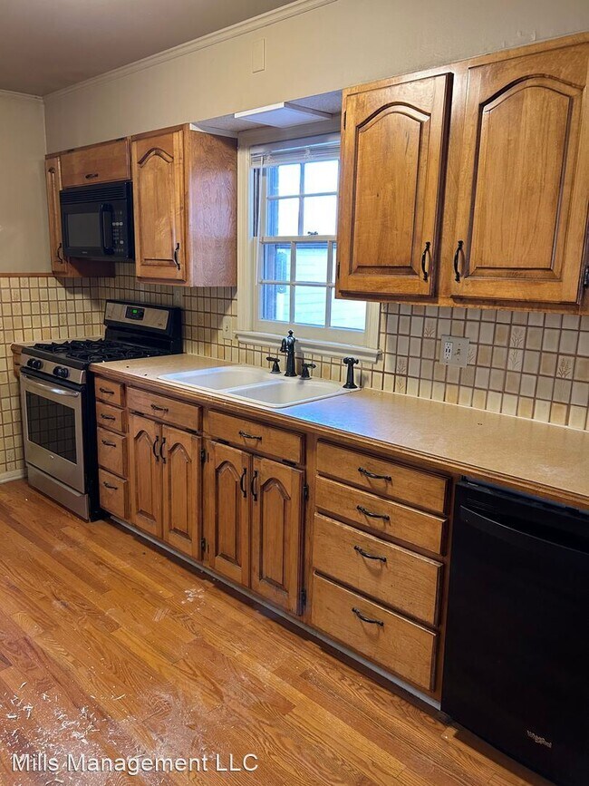 Building Photo - 3 br, 2 bath House - 2710 Laurel St