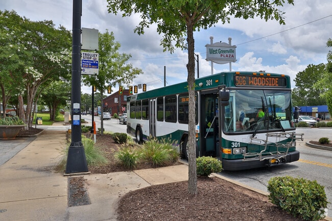 Greenville residents wanting to get to other places can depart on the Green-link bus.