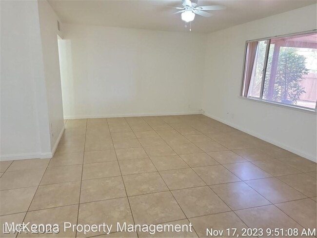Building Photo - 3 br, 1.5 bath House - 210 S Mallard St