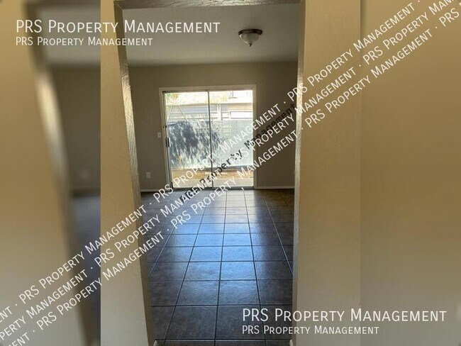 Foto del edificio - 10641 N 15th Ave