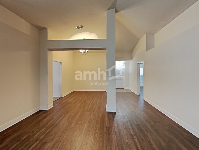 Building Photo - 10710 Standing Stone Dr