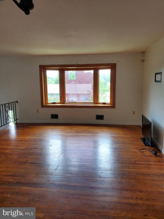 Foto del edificio - 9742 Wyman Way