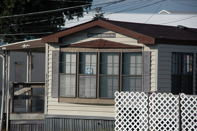 Foto del edificio - Woodlynne Mobile Home Community