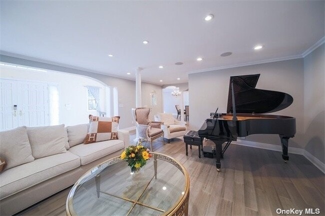 Building Photo - 12 The Intervale