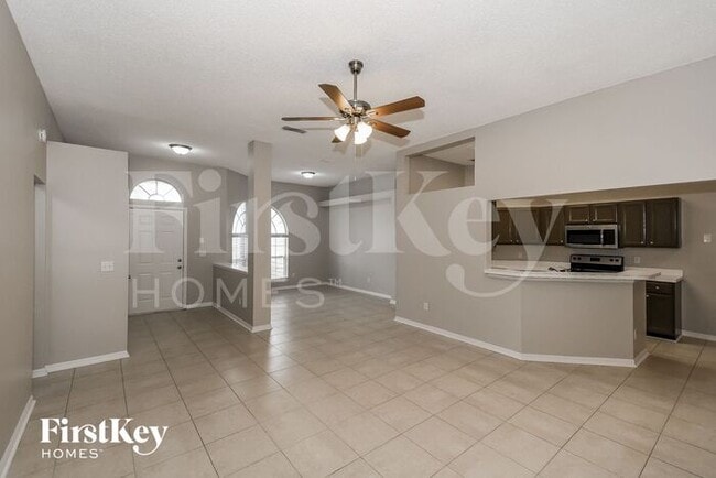 Building Photo - 3421 Provincial Cir S