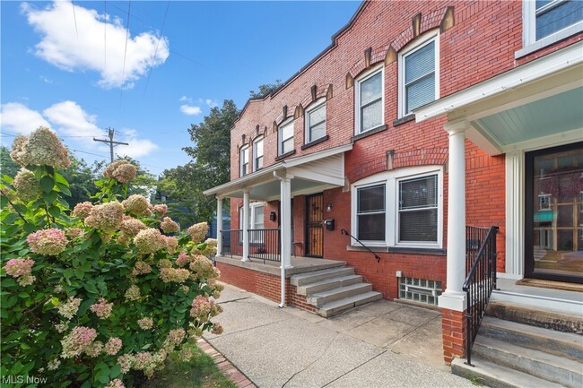 Building Photo - 3706 Clinton Ave