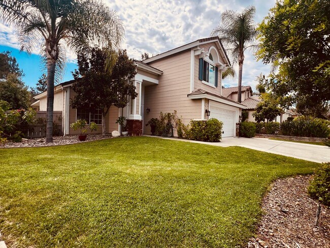 Foto del edificio - San Marcos Two Story Four Bedroom Home with Views