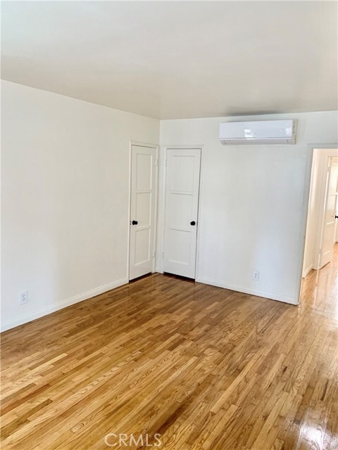 Building Photo - 4333 Elm Ave