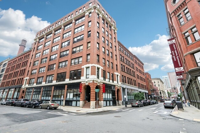 Building Photo - 121 Beach St