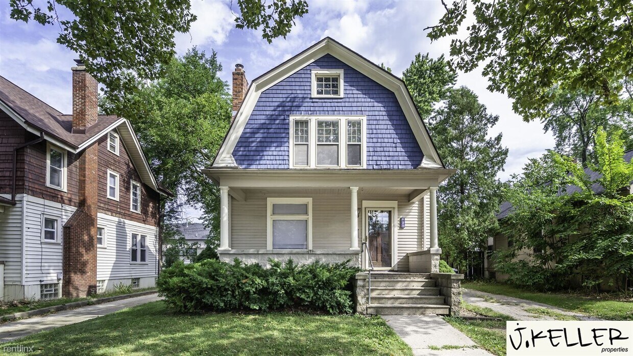 Primary Photo - 4 br, 1 bath House - 823 Dewey Ave
