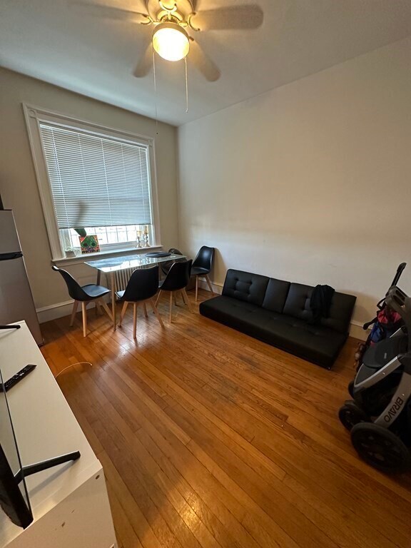Foto del edificio - 1651 Massachusetts Ave