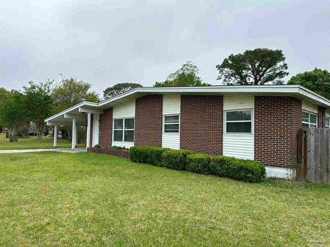 Building Photo - 3550 Wellington Rd