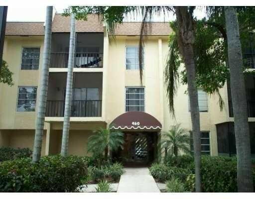 Foto principal - 450 NW 20th St