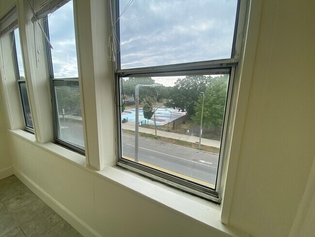 Foto del edificio - 130 Talbot Ave