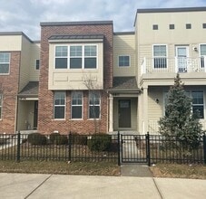 Building Photo - 980 Station Blvd