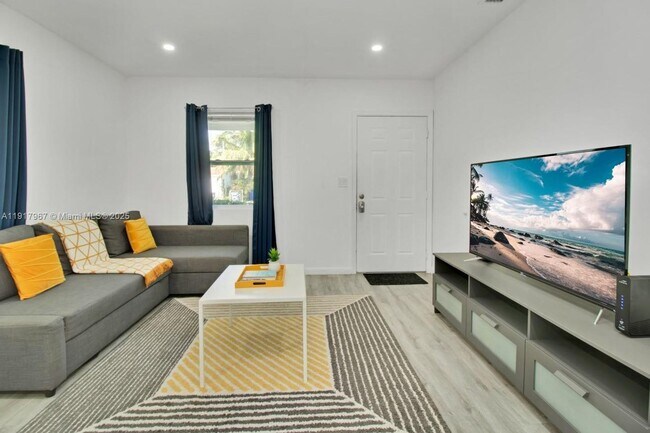 Foto del edificio - 2604 Fletcher Ct