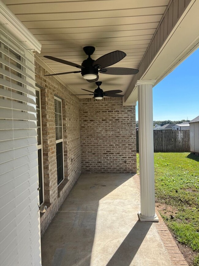 Building Photo - 22 County Road 739- Available NOW