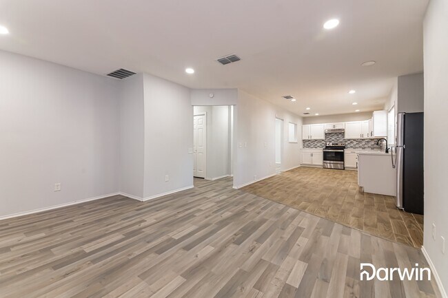 Building Photo - 2624 Coldstream Dr