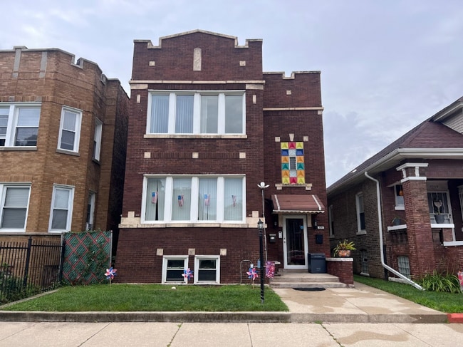 Photo - 8005 S Ada St Apartment
