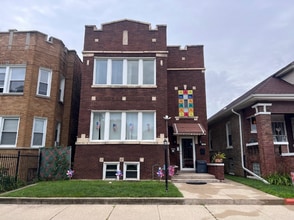 Building Photo - 8005 S Ada St