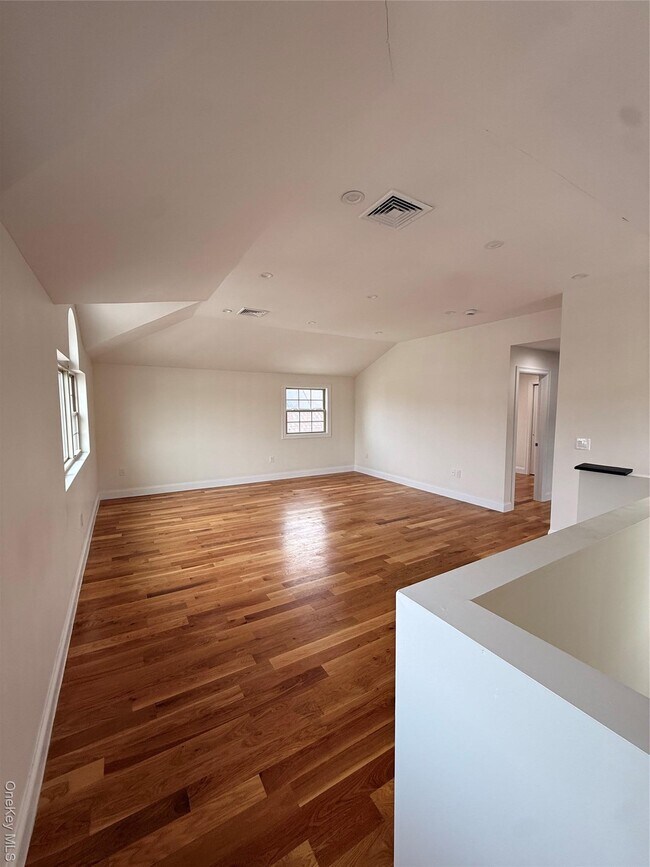 Foto del edificio - 239-38 148th Rd