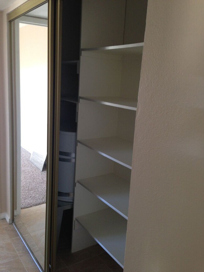 Foto del edificio - 12835 10th St