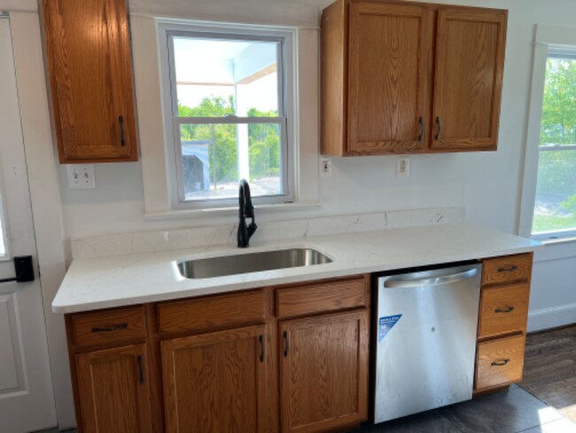 Foto del edificio - 1461 Warrenton Rd