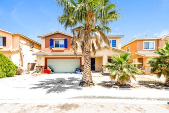 Building Photo - 13052 Cerritos Ct