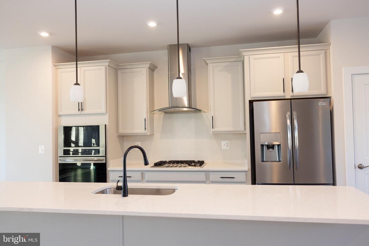 1067 Venifena Terrace SE, Leesburg, VA 20175 Townhouse for Rent in