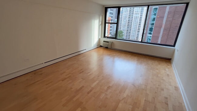 Foto del edificio - 833 N Dearborn St