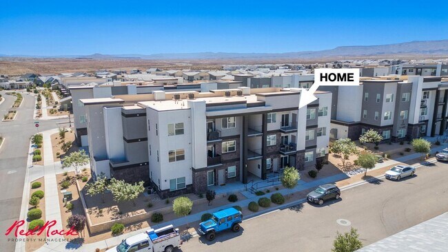 Foto del edificio - Pet Friendly 2 Bedroom Condo in Desert Color!