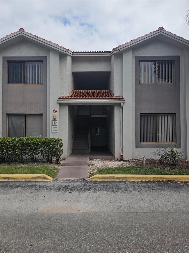 Building Photo - 8455 Coral Lake Way