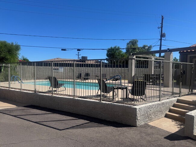 Shared Pool and area - 2615 N Hayden Rd