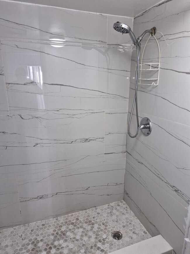 Foto del edificio - 4455 Treehouse Ln