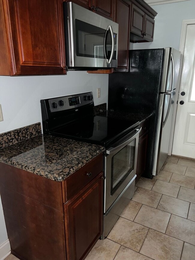Building Photo - 514 Idlewild Dr