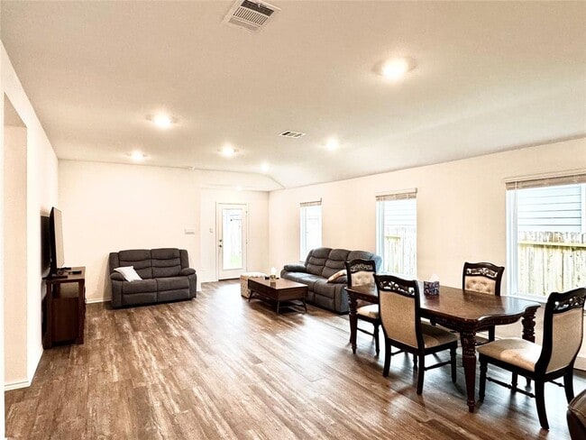 Building Photo - 15120 Lavender Mist Ct