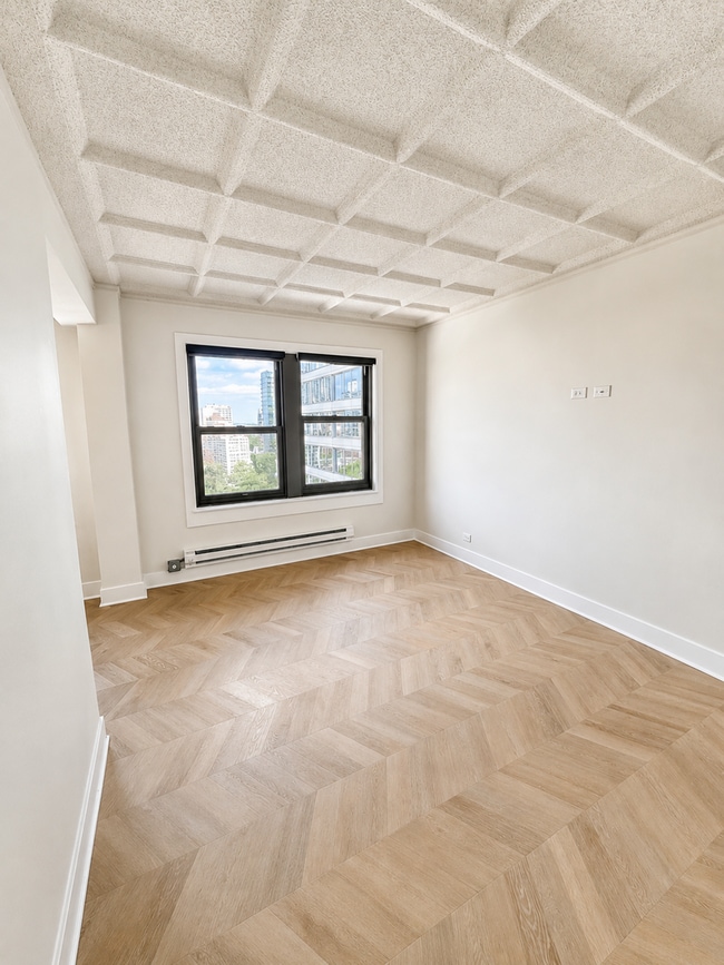 Interior Photo - The Archer